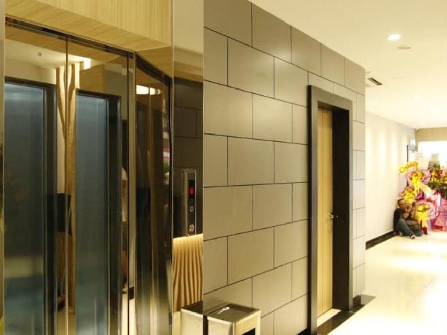 Hotel 99 Ss2 Петалинг-Джая Экстерьер фото