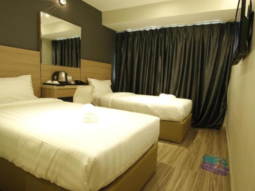Hotel 99 Ss2 Петалинг-Джая Экстерьер фото